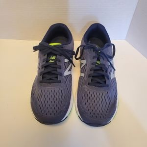 New balance V.6 680 men's size 11